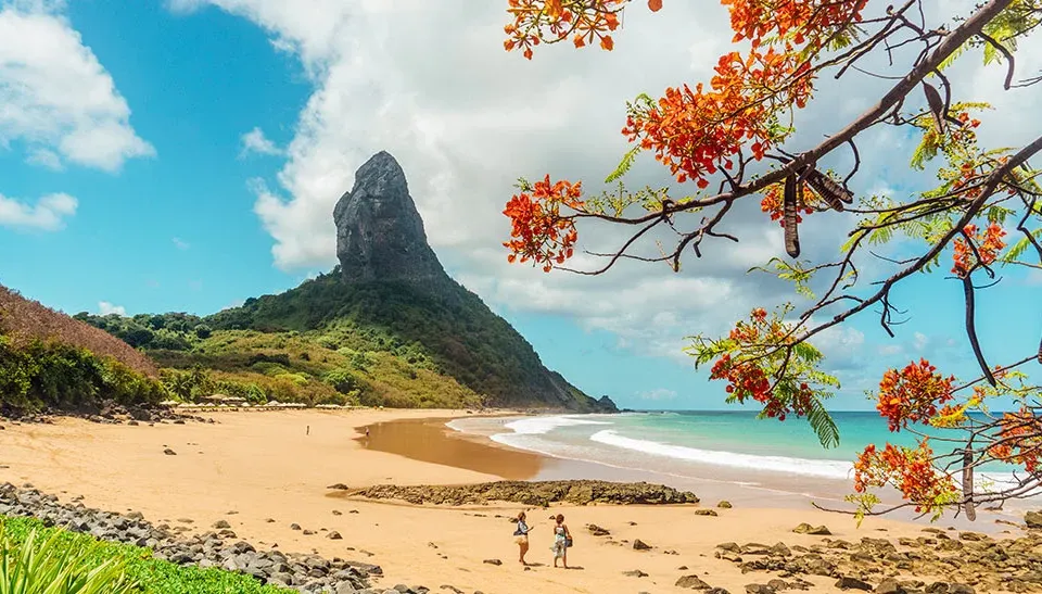 Blog-Capa-10-fotos-para-voce-se-encantar-com-Fernando-de-Noronha-Boniotur